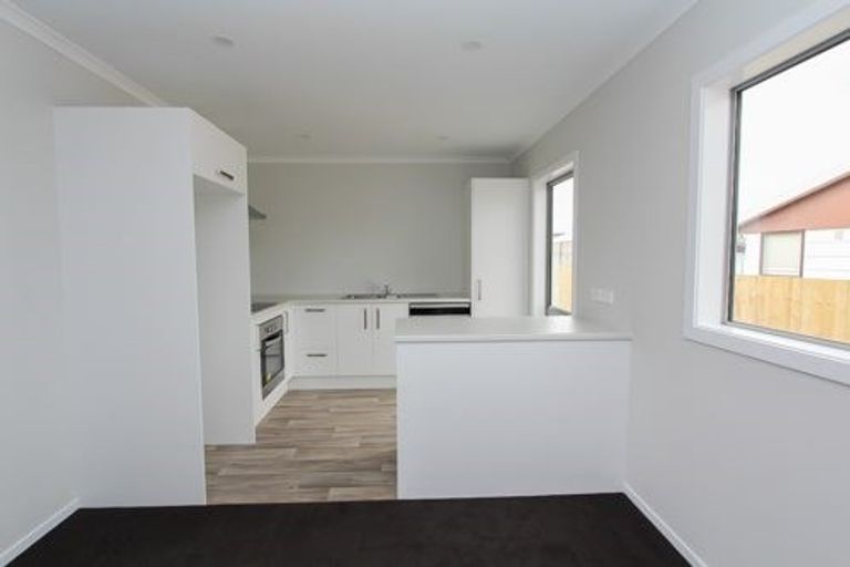 Photo of property in 4/14 Breckons Avenue, Nawton, Hamilton, 3200