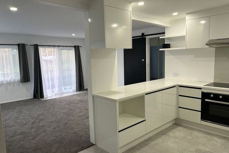 Photo of property in 4/18 Bevyn Street, Castor Bay, Auckland, 0620