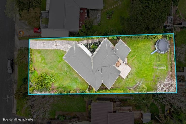 Photo of property in 37 Neptune Avenue, Beach Haven, Auckland, 0626