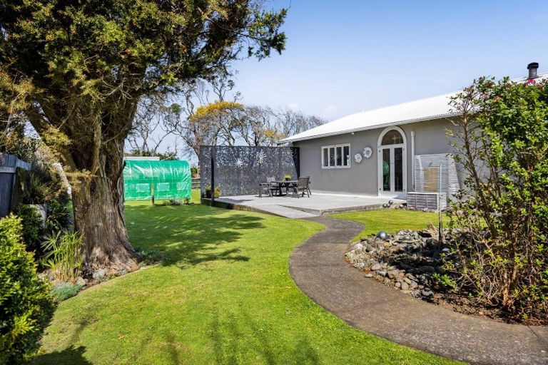 Photo of property in 107-109 Ihaia Road, Opunake, 4616