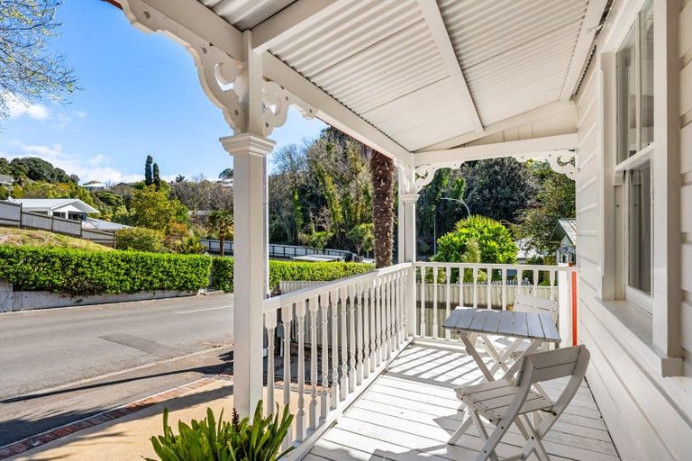 Photo of property in 95 Milton Road, Bluff Hill, Napier, 4110