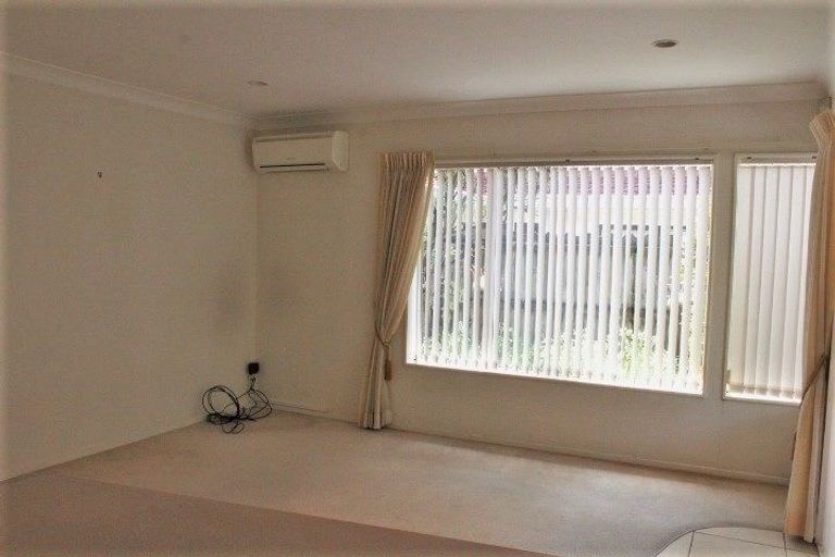 Photo of property in 2/38 Ambleside Drive, Northpark, Auckland, 2013