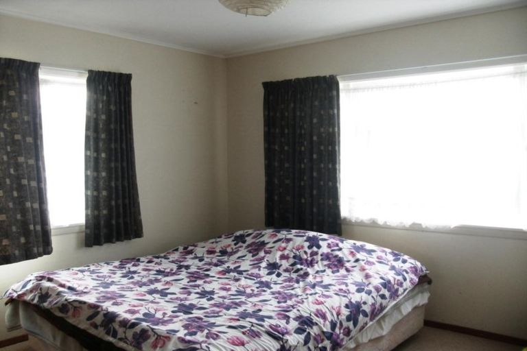 Photo of property in 27 Carlisle Street, Levin, 5510