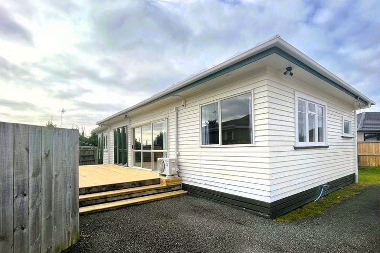 Photo of property in 10b Henry Road, Katikati, 3129