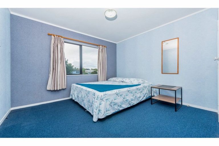 Photo of property in 50 Gallony Avenue, Massey, Auckland, 0614