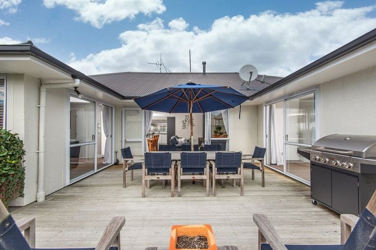 Photo of property in 54 Silverstream Drive, Mosgiel, 9024