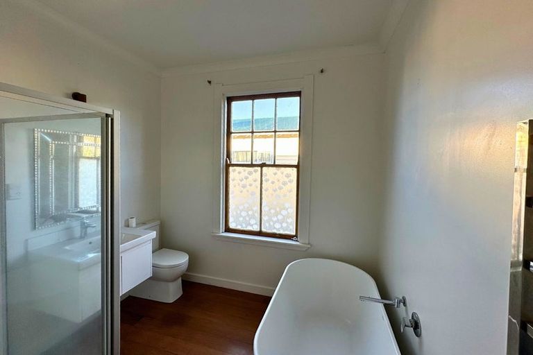 Photo of property in 9 Elizabeth Street, Moera, Lower Hutt, 5010