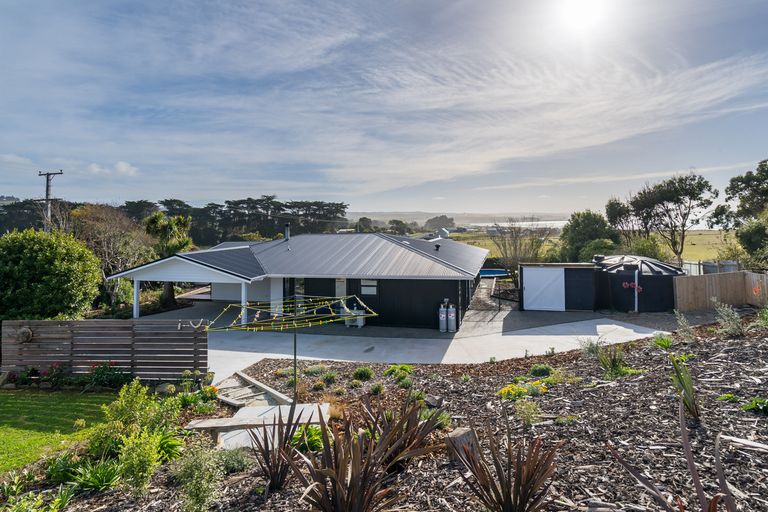 Photo of property in 231 Moturata Road, Taieri Beach, Brighton, 9091