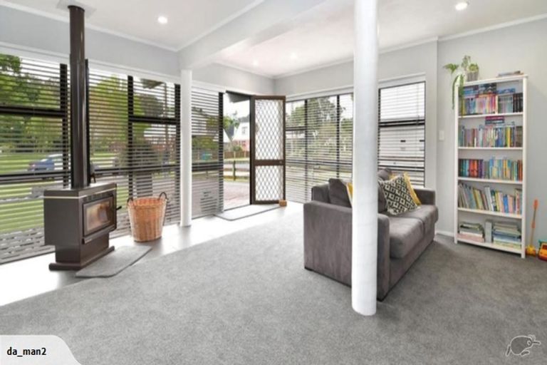 Photo of property in 1/14 Arkles Strand, Arkles Bay, Whangaparaoa, 0932