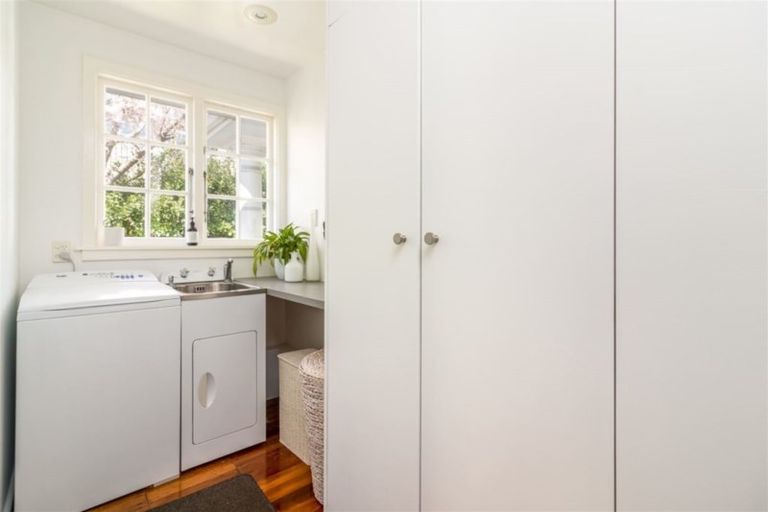 Photo of property in 11 Joyce Crescent, Ilam, Christchurch, 8041