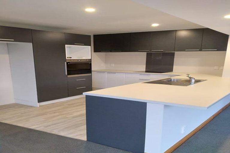 Photo of property in 17 Kinnaird Place, Hillmorton, Christchurch, 8025