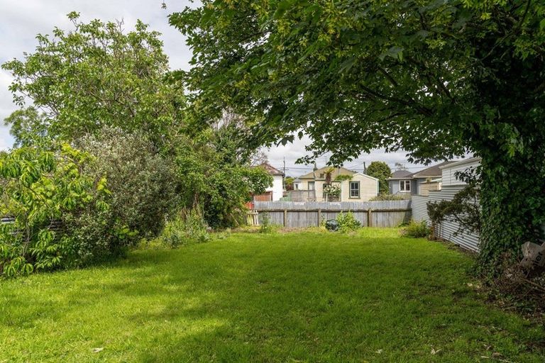 Photo of property in 39 Albert Street, Masterton, 5810