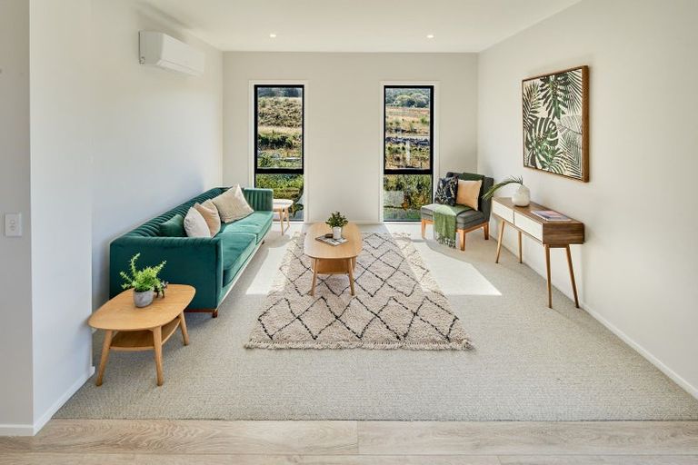 Photo of property in 38 Hokioi Drive, Kenepuru, Porirua, 5022