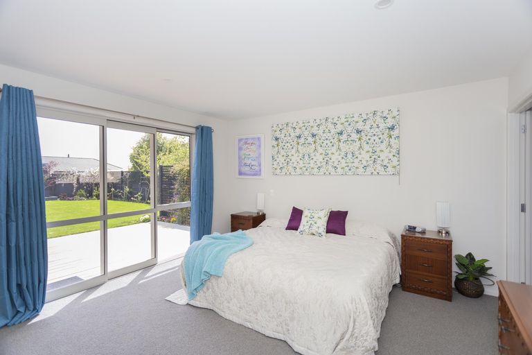 Photo of property in 3b Weston Road, Holmes Hill, Oamaru, 9401