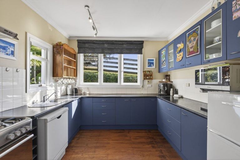 Photo of property in 1 Kahikatea Street, Inglewood, 4330