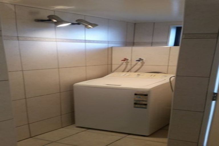 Photo of property in 81 View Road, Houghton Bay, Wellington, 6023