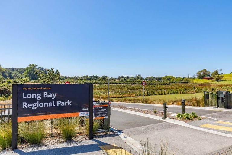 Photo of property in 2a Nerita Place, Long Bay, Auckland, 0630