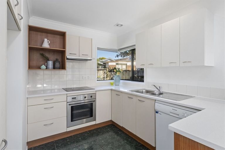 Photo of property in 78 Sheriff Place, Randwick Park, Auckland, 2105