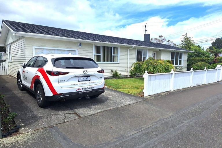 Photo of property in 5 Brown Street, Wallaceville, Upper Hutt, 5018