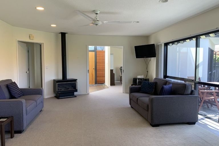 Photo of property in 4 Regent Way, Taradale, Napier, 4112