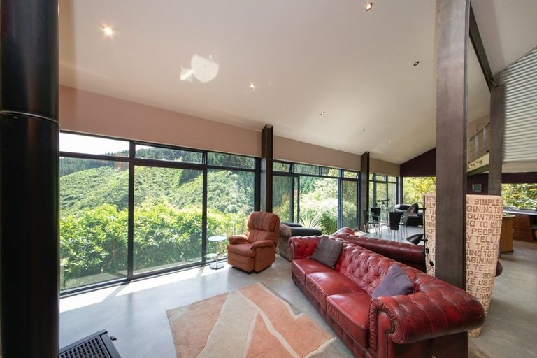Photo of property in 631 Pahiatua Aokautere Road, Aokautere, Palmerston North, 4471