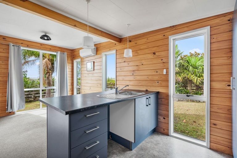 Photo of property in 1274 State Highway 1, Oakleigh, Whangarei, 0171
