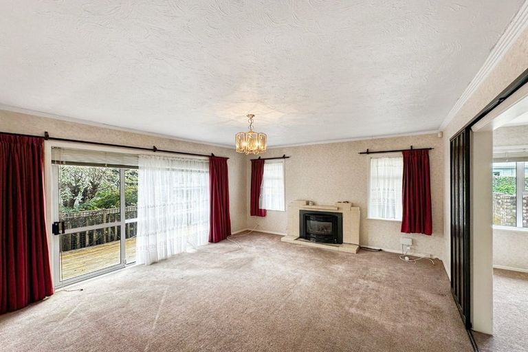 Photo of property in 44 Westminster Road, Wainuiomata, Lower Hutt, 5014