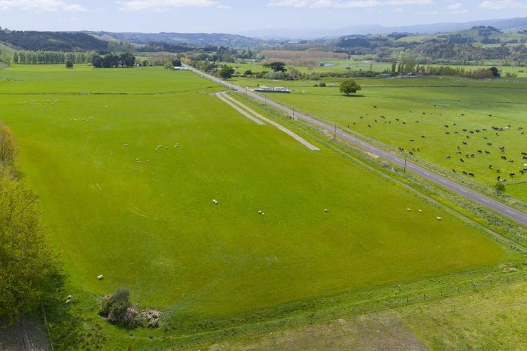 Photo of property in 643b Pohangina Road, Ashhurst, 4884