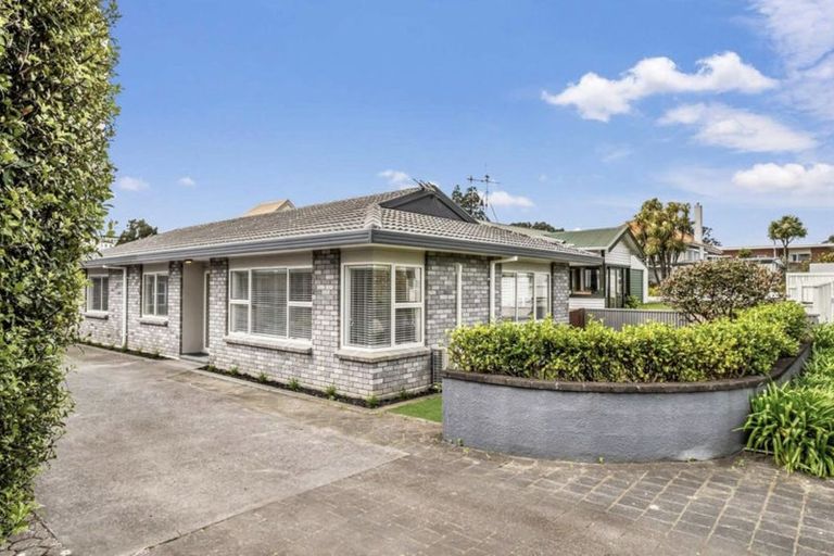 Photo of property in 37 Fourth Avenue, Tauranga, 3110