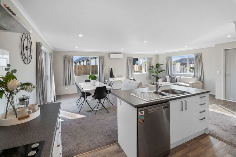 Photo of property in 27 Lucca Crescent, Rolleston, 7615