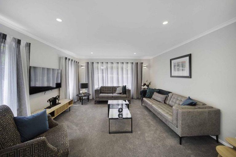 Photo of property in 33 Hinau Road, Karaka, Papakura, 2113