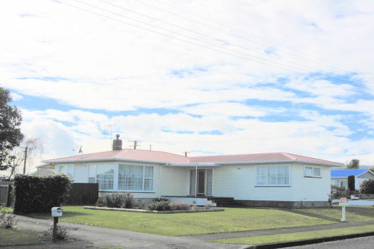 Photo of property in 23 Cornwall Street, Levin, 5510