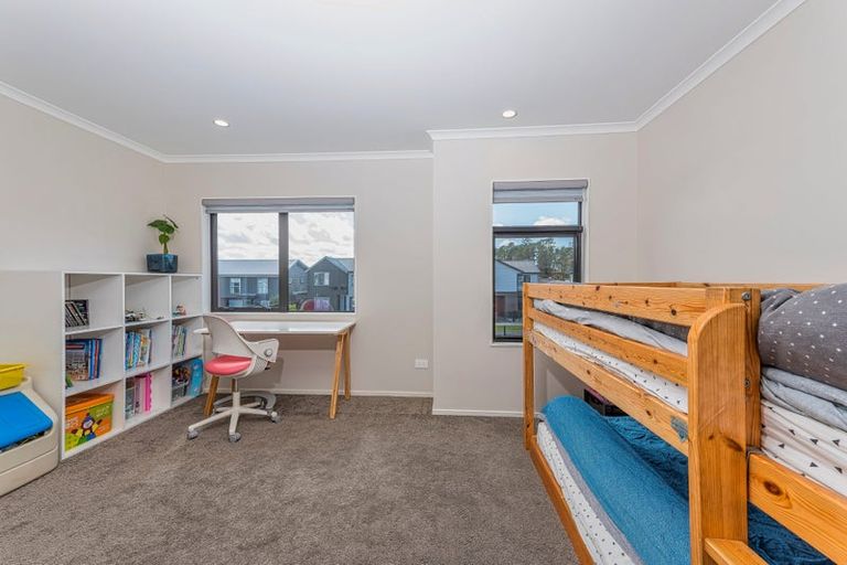 Photo of property in 4 Lumbarda Drive, Kumeu, 0810