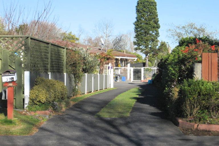 Photo of property in 37 Edmund Hillary Avenue, Papakura, 2110