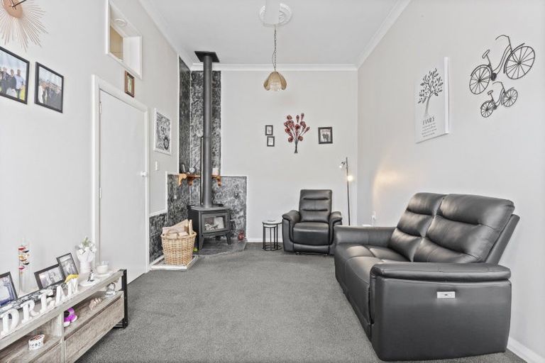 Photo of property in 10 Tiraumea Road, Pahiatua, 4910