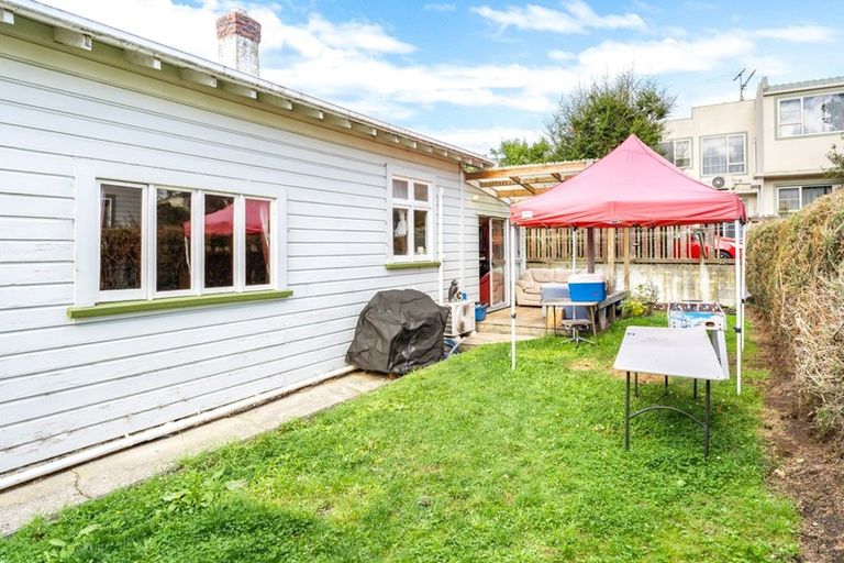 Photo of property in 15 Carlyle Street, North East Valley, Dunedin, 9010