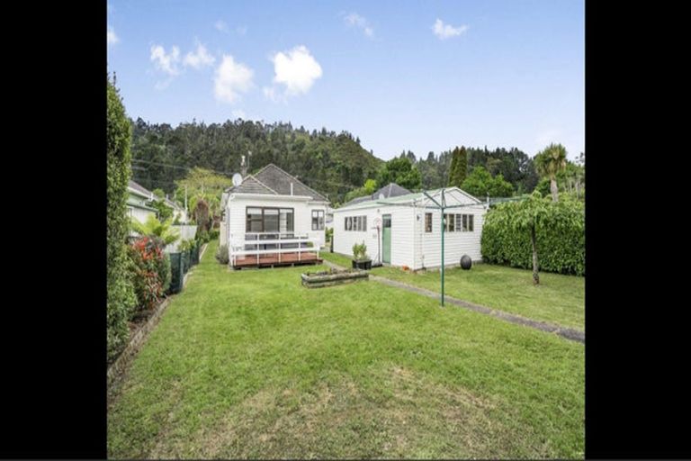 Photo of property in 9 Poole Crescent, Wainuiomata, Lower Hutt, 5014