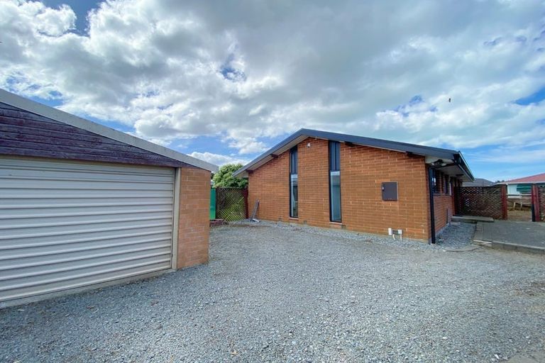 Photo of property in 6a Portnall Place, Parklands, Christchurch, 8083