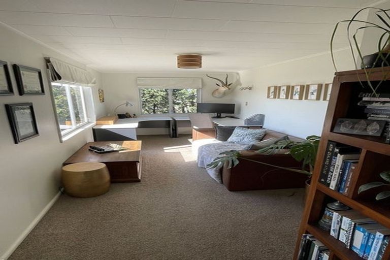 Photo of property in 11 Randall Place, Hospital Hill, Napier, 4110