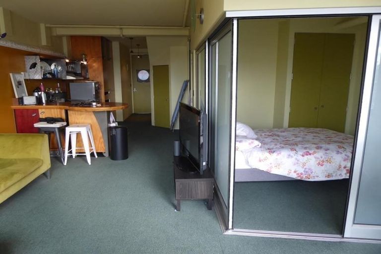 Photo of property in Qba Apartments, 3f/51 Webb Street, Mount Cook, Wellington, 6011
