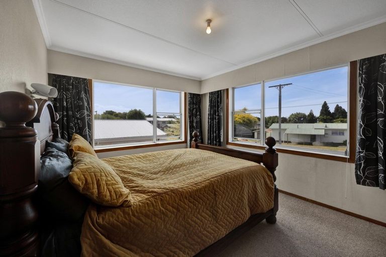 Photo of property in 1 Koromiko Street, Inglewood, 4330