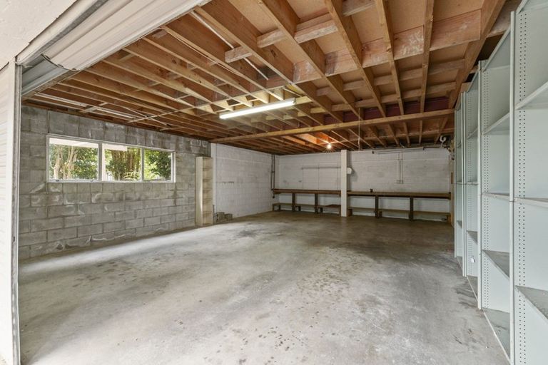 Photo of property in 24 Aberdeen Road, Campbells Bay, Auckland, 0620