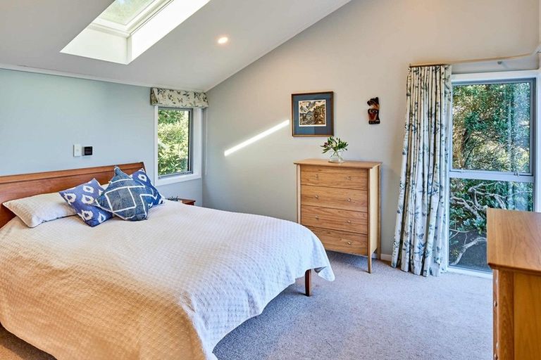 Photo of property in 125b Marine Drive, Sorrento Bay, Lower Hutt, 5013