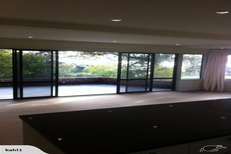 Photo of property in 1a Norwood Road, Bayswater, Auckland, 0622