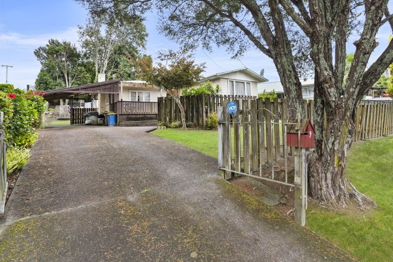 Photo of property in 9 Ribblesdale Road, Henderson, Auckland, 0612