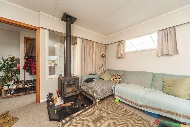 Photo of property in 3 Foyle Street, Island Bay, Wellington, 6023