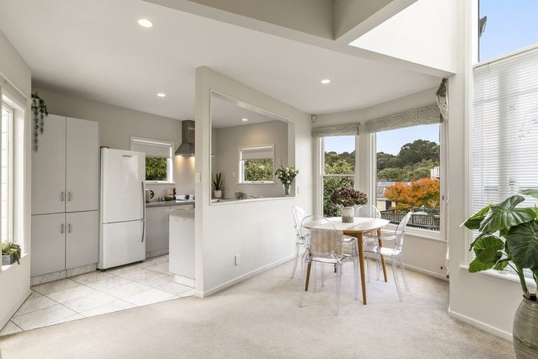 Photo of property in 19b Glenbervie Terrace, Thorndon, Wellington, 6011