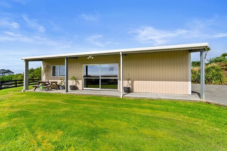 Photo of property in 1518 Old North Road, Helensville, 0875
