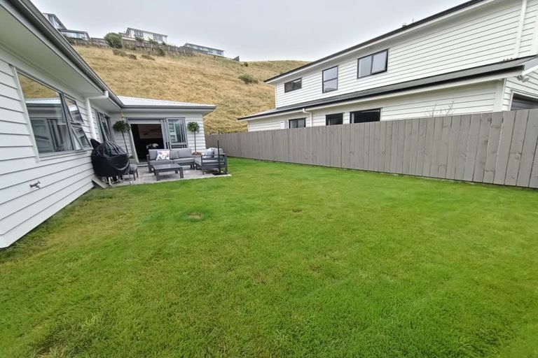 Photo of property in 13 Atherton Terrace, Churton Park, Wellington, 6037