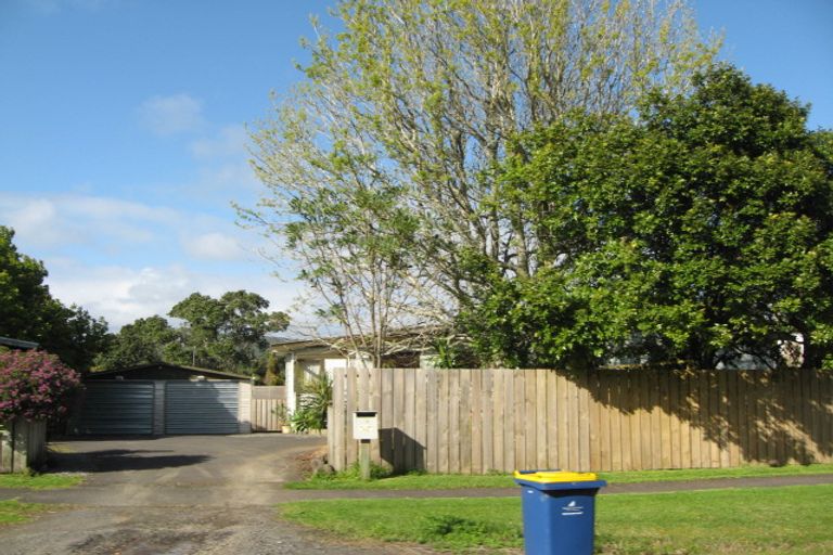 Photo of property in 44 Mcentee Road, Waitakere, Auckland, 0816